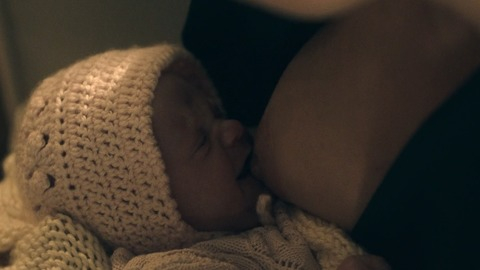 Yvonne Strahovski in The Handmaid's Tale (2017-2025) Breasts Prosthetic Baby Breastfeeding 834745