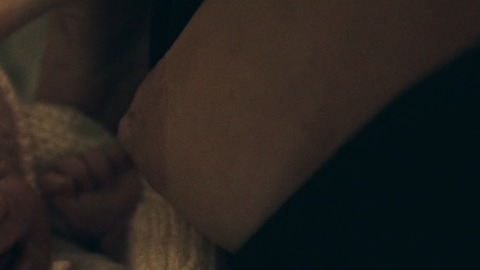 Yvonne Strahovski in The Handmaid's Tale (2017-2025) Breasts Prosthetic Baby Breastfeeding 834746