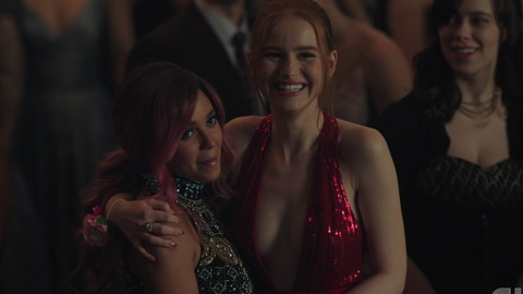 Hottest Madelaine Petsch Scene in Riverdale. Sexy, cleavage, low cut. 933206