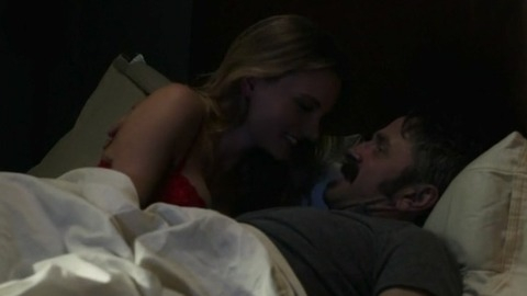Sexiest Scenes of Nicole from Maron. Underwear, in bed, man/woman. 830549
