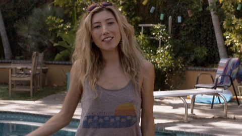 Sexiest Scenes of Frankie from Animal Kingdom. Sexy, backyard, no bra. 834815