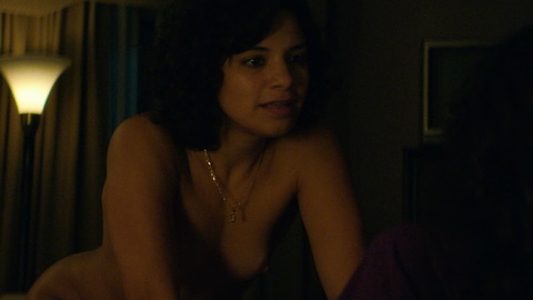 Nudes of Yolanda from GLOW. Breasts, bedroom, dark scene. 877710
