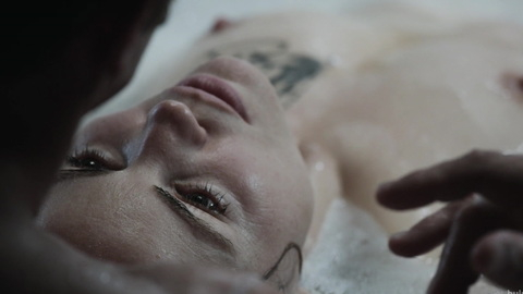 Melissa George Nude as Diane Hagerty. Breasts, bubbles, close up. 838754