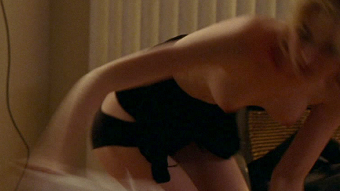 Elizabeth Debicki Naked as Alice. Breasts, bending over, blonde. 860907