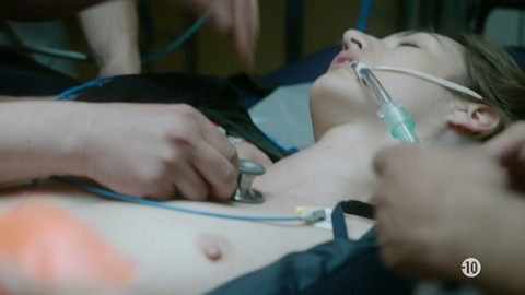 Chloé Antovska from Hippocrate Naked. Breasts, ER, hospital. 851441