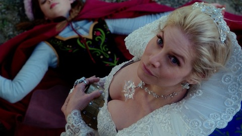 Hottest Elizabeth Mitchell Scene in Once Upon a Time. Sexy, SFW, aerial shot. 847772