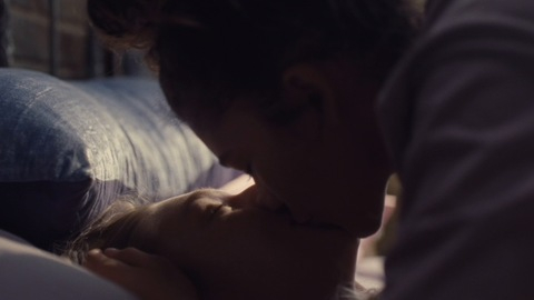Hottest Zendaya Scene in Euphoria. Lesbian, SFW, in bed. 929042