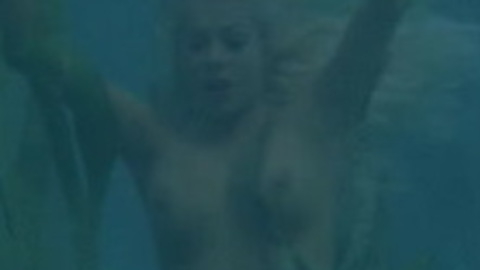 Nudes of Sandra Lomax from Lady in Cement. Breasts, blonde, left breast. 867180