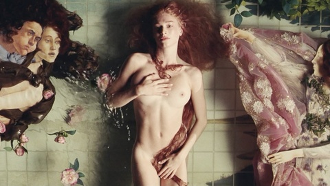 Hunter Schafer in Euphoria (2019-2022) Breasts Sexy Breasts Covering Bush 968292