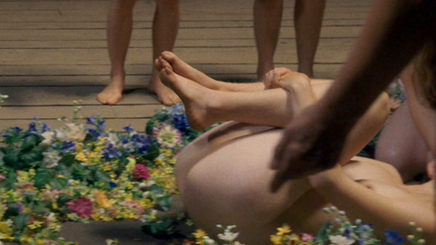 Isabelle Grill Naked as Maja. Butt, Breasts, barefoot, barn. 883269