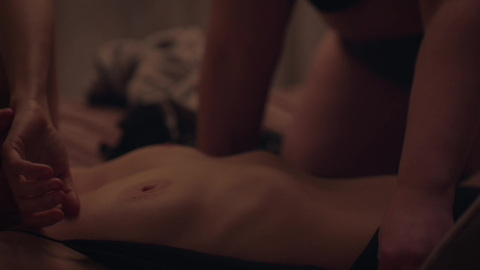 Kathryn Hahn Naked as Eve Fletcher. Breasts, bedroom, in bed. 891285