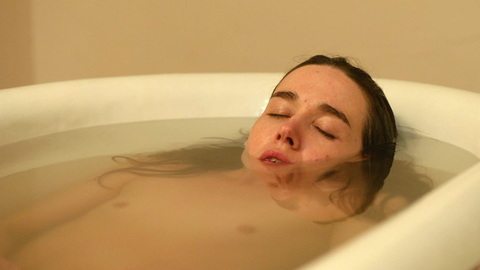 Nudes of Grace from Stray. Breasts, bath, bathroom. 903216
