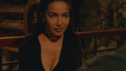 Sexiest Scenes of Jem from Angels Fallen. Sexy, black hair, choker. 920687