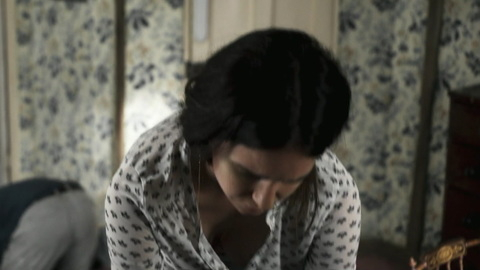 Hottest Katherine Waterston Scene in The Third Day. Sexy, bending over, cleavage. 922976