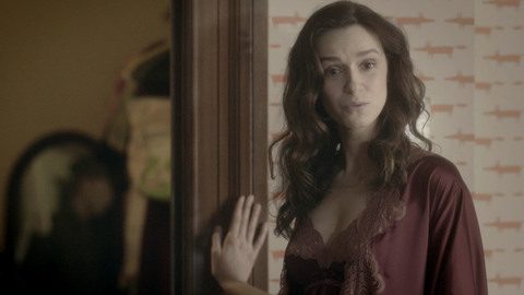 Sexiest Scenes of Charlotte Wingrave from The Haunting of Bly Manor. Sexy, Underwear, brunette, cleavage. 925217