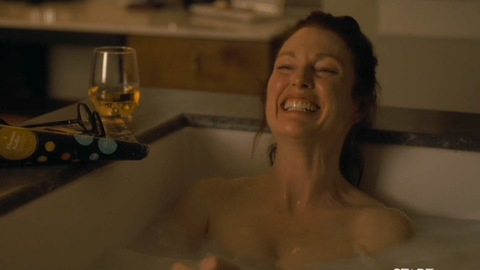Hottest Julianne Moore Scene in After the Wedding. Sexy, SFW, bathroom. 926006