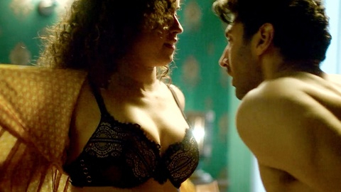 Sanya Malhotra in Ludo (2020) Sexy Underwear Bedroom Bra 927083