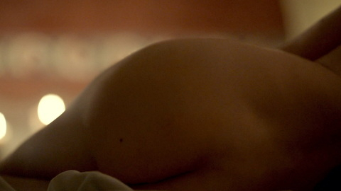 Elia Galera Nude as Reina Sancha la Bella. Butt, butt crack, close up. 930920