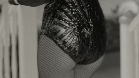 Hottest Elizabeth Olsen Scene in WandaVision. Sexy, SFW, black and white. 933458