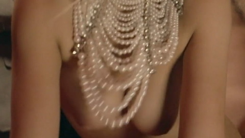 n/a from Pętla Naked. Breasts, FFM, cleavage. 935645