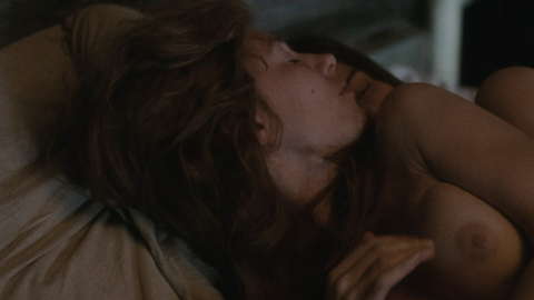 Vanessa Kirby in The World to Come (2021) Breasts Lesbian Sexy In Bed Large Breasts 936710