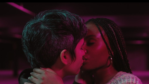 Hottest Imani Hakim Scene in Mythic Quest. Lesbian, SFW, kisssing. 942524