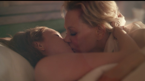 Sexiest Scenes of Ava from Hacks. Lesbian, in bed, kissing. 944771