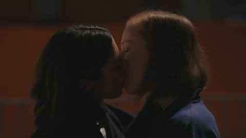 Sexiest Scenes of Ruby from Hacks. Lesbian, brunette, making out. 945605