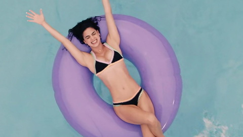 Hottest Melissa Barrera Scene in In The Heights. Bikini, black bikini, hands out. 945638
