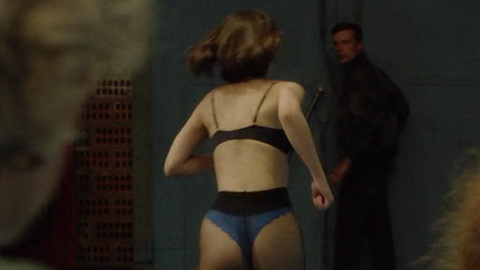 Hottest Pola Błasik Scene in Prime Time. Underwear, SFW, cheeks. 948098