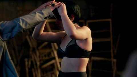 Sexiest Scenes of Zoya Lott from Gossip Girl. Sexy, Underwear, black bra, changing clothes. 950909