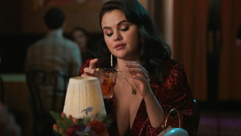 Sexiest Scenes of Mabel Mora from Only Murders in the Building. Sexy, SFW, cleavage. 991457