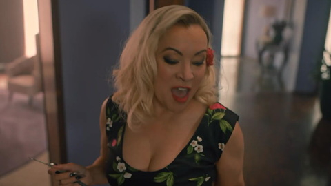 Hottest Tiffany Valentine / Jennifer Tilly / Tiffany Doll Scenes. Sexy, blonde, cleavage. 981579