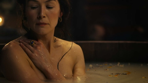 Hottest Moiraine Damodred Scenes. Sexy, A-list, bathtub. 962247