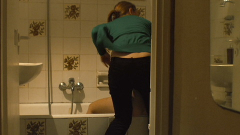 Shira Haas Naked as Vika. Butt, bathroom, bathtub. 977361