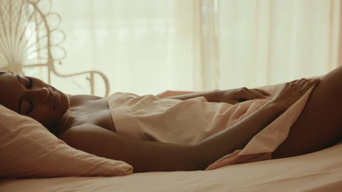 Hottest Sydney Park Scene in First Love - USA. Sexy, after sex, in bed. 978860