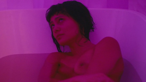 Tarryn Wyngaard Nude as Jaz. Breasts, bath, pink lighting. 980348