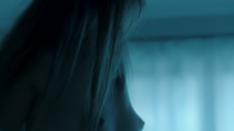Kimi Alexander Nude in Section 8. Breasts, dark room, long hair. 981277