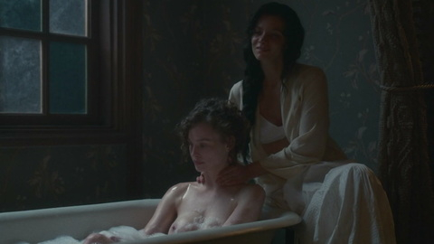 Maidê Mahl Nude as Giovana. Breasts, bathtub, brunette. 982076