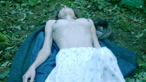Emma Corrin Nude in Lady Chatterley's Lover. Breasts, Sexy, hard nipples, nude debut. 982642