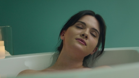 Sexiest Gwen Scenes. Sexy, bath, bathing. 986932