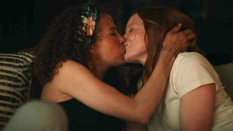Sexiest Lauren Ambrose Scene in Yellowjackets. Lesbian, SFW, kissing. 1008391