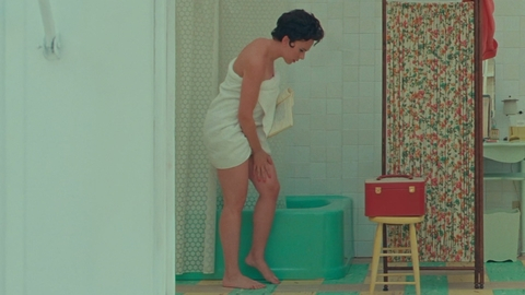 Hottest Scarlett Johansson Scene in Asteroid City. Sexy, bath, bathroom. 989978
