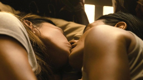 Sexiest Laysla De Oliveira Scene in Special Ops: Lioness. Lesbian, SFW, kiss. 1006567