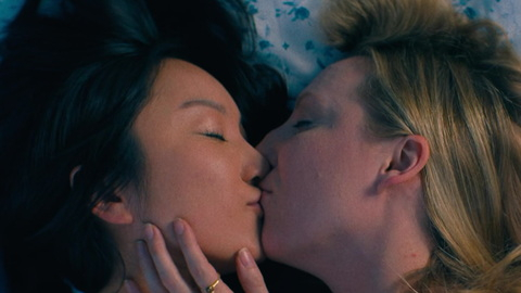 Sexiest Hannah Scenes. Lesbian, 2 women kissing, blonde and brunette. 990448