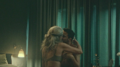 Sexiest Corinna Kirchhoff Scene in Paradise. Underwear, bra, kiss. 990529