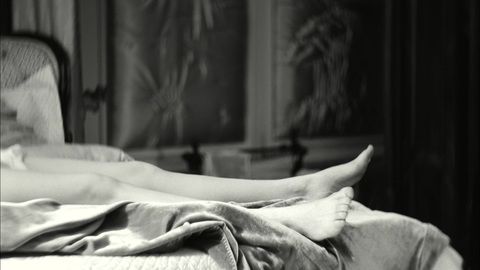 Sexiest Bella Baxter Scenes. Sexy, A-list, black and white. 997750