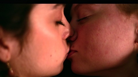 The Buccaneers's Sexiest Scenes with Mia Threapleton. Lesbian, SFW, close-up. 1011618