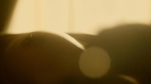 Emma Corrin Naked as Darby Hart. Breasts, bright, close up. 994707