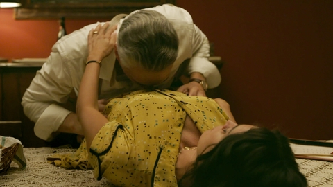 Hottest Penélope Cruz Scene in Ferrari. Sexy, SFW, couple. 998732